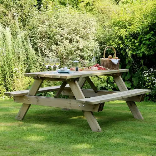 Oghill Farm Picnic Table